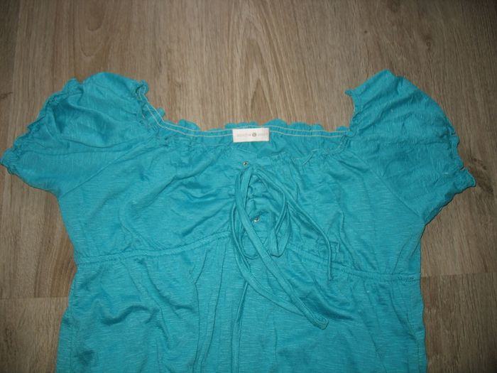 TEE SHIRT MC TURQUOISE "CACHE CACHE" - TAILLE 4 - n°09 - photo numéro 2