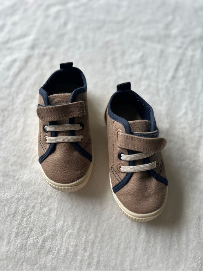 Chaussures bébé garçon taille 21 - photo numéro 3