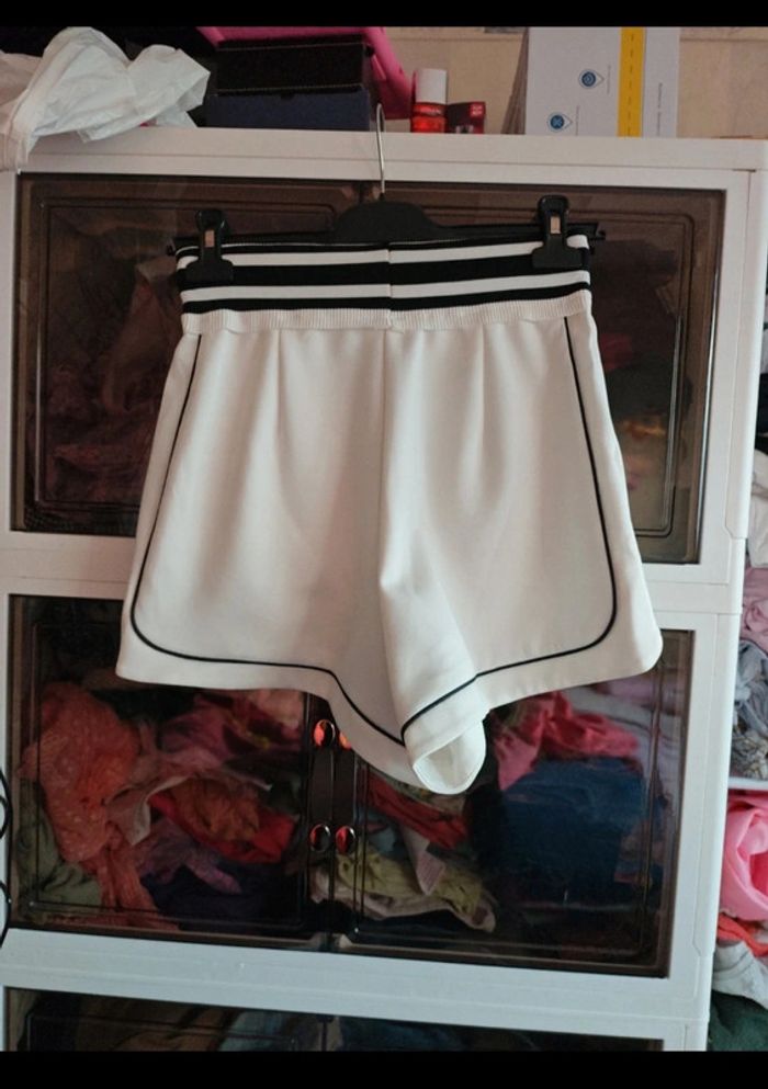 Short Sport femme taille élastique - photo numéro 3