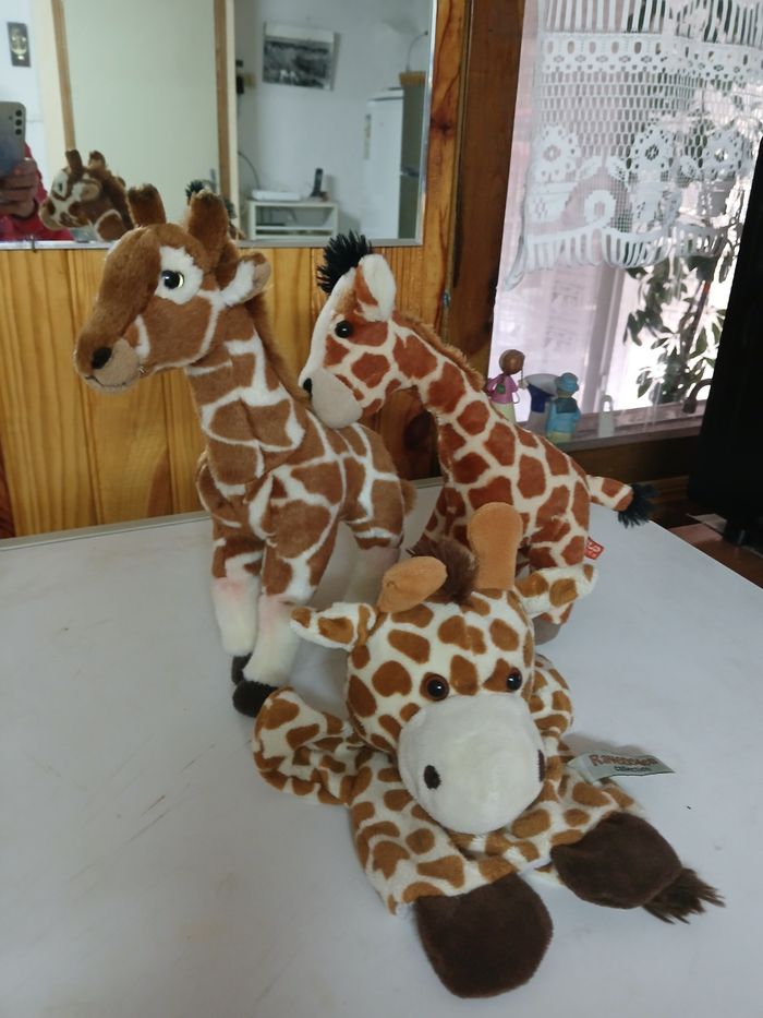 Lot de 3 girafes peluches
