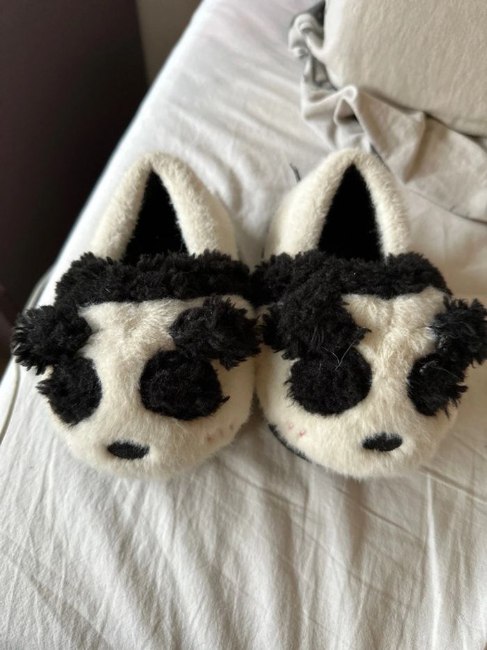 Chaussons panda 24/25