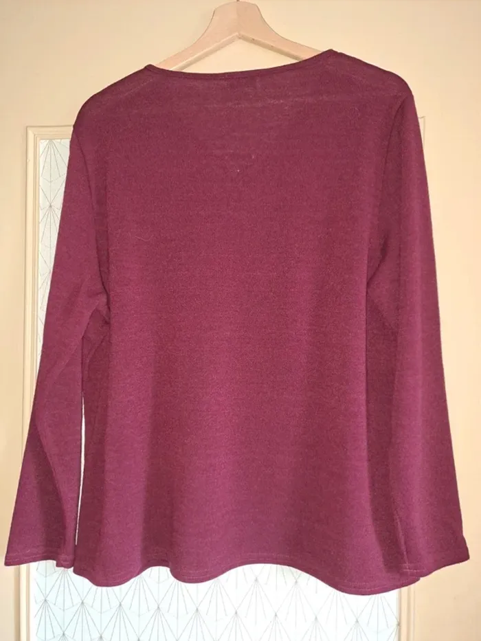 Pull tunique doux femme À Paris tbe bordeaux avec décos 50/52 étiquette coupée - photo numéro 3