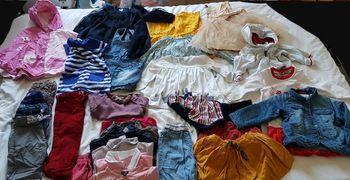 Lot 18 -23  mois fille