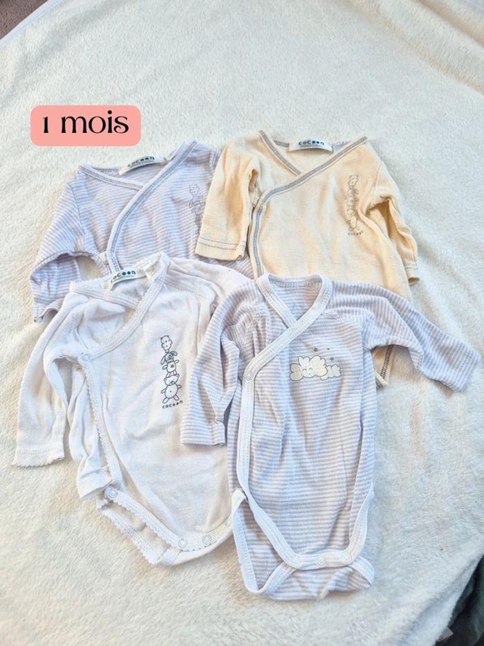 Lot 4 bodies 1 mois