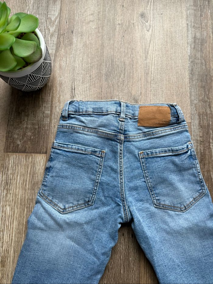 - Jeans Zara  - 6 ans - Neuf sans étiquette - photo numéro 2