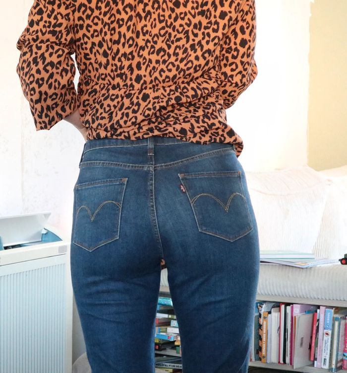 Jean levi’s high rise skinny 28