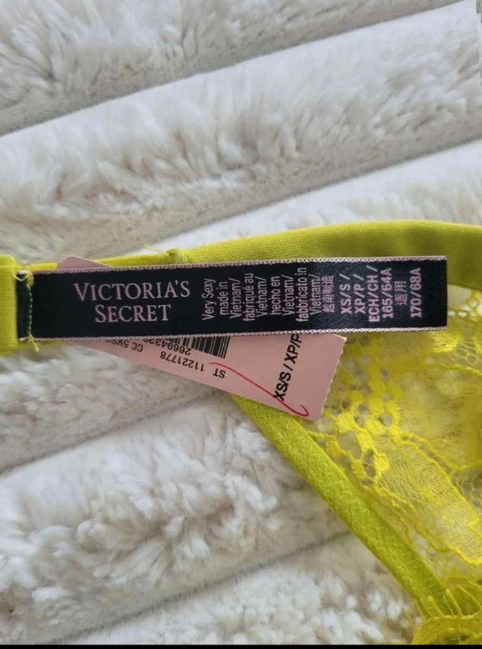 Porte jartelle  sexy Victoria's  secret  XS/S  Neuf  avec etiquette - photo numéro 4