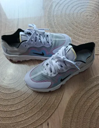 Nike Renew Lucent 38