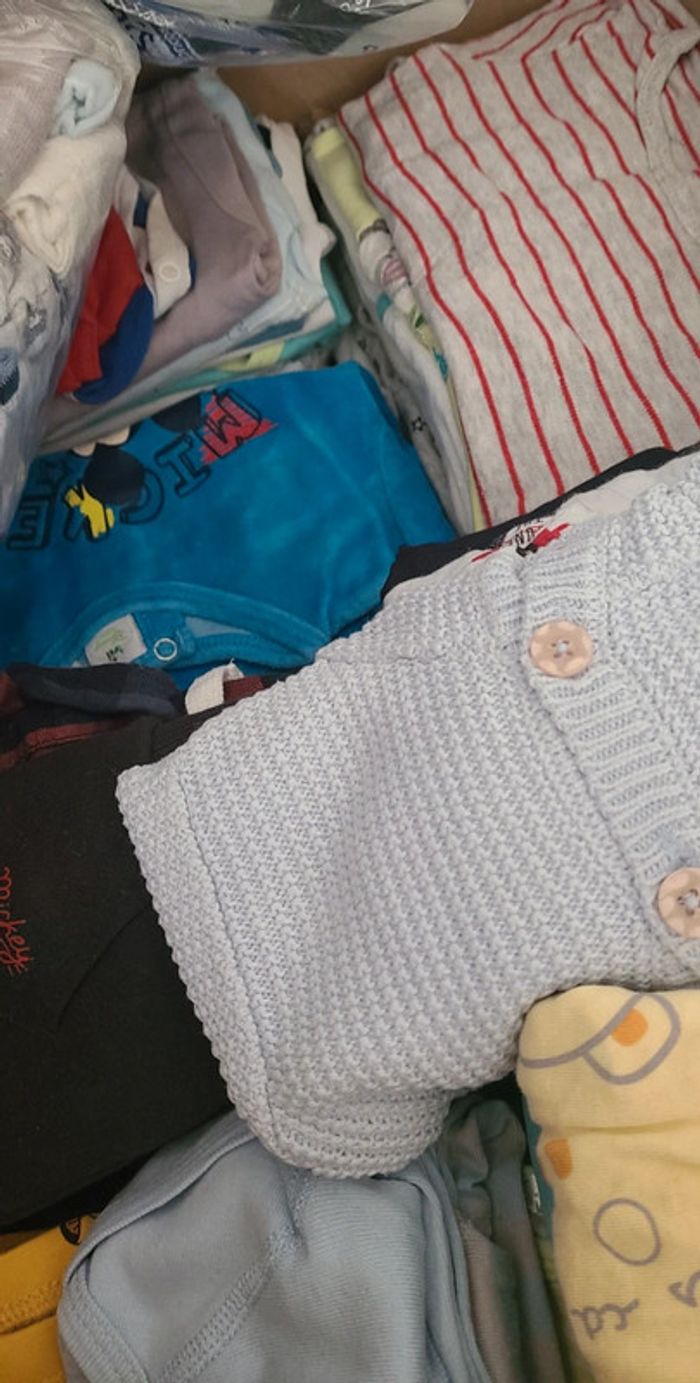 Lot 16 pièces 3 mois