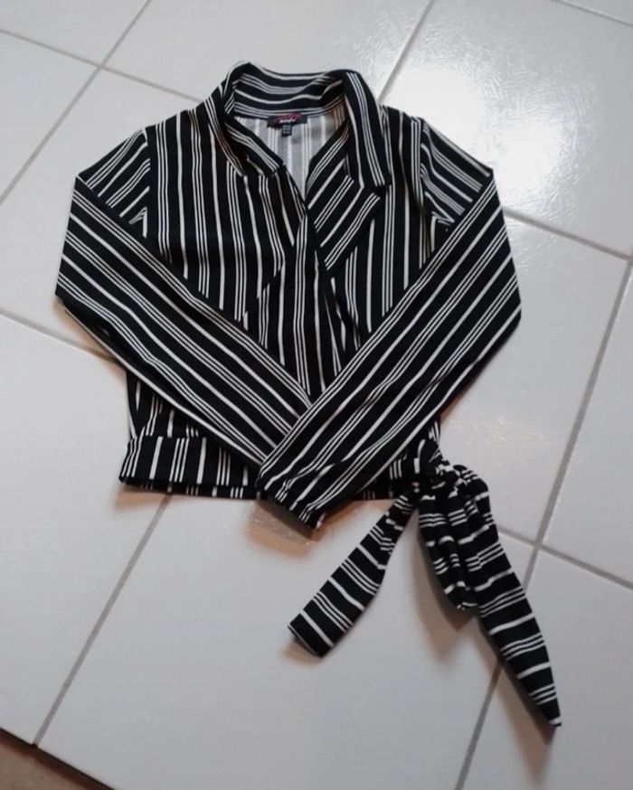 Blouse fille rayés noire et blanche Jennyfer