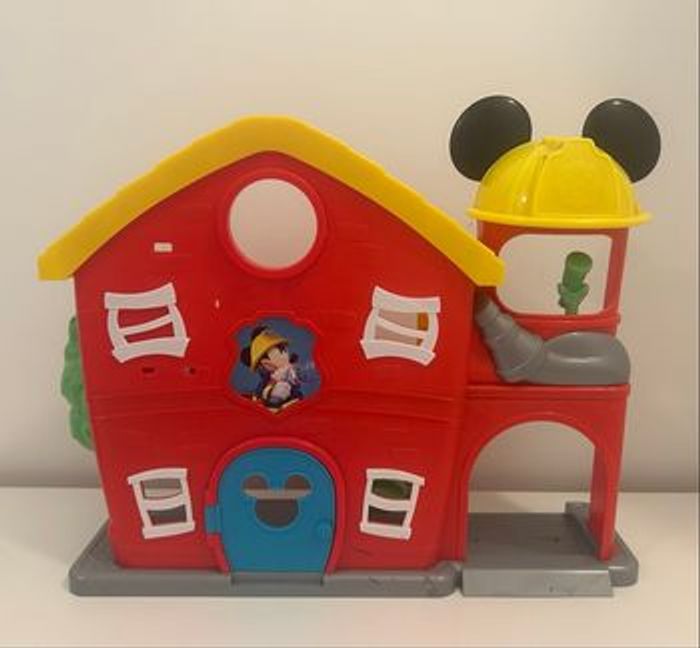 Caserne de pompiers Mickey - photo numéro 2