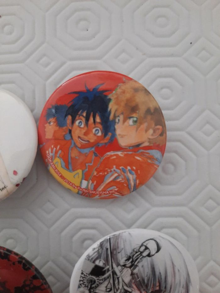 Lots de badge manga - photo numéro 5