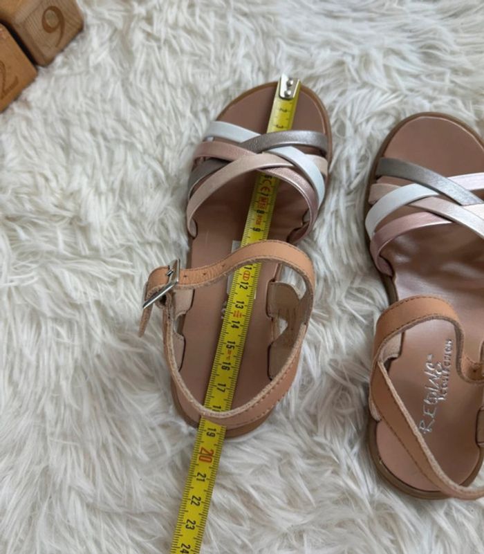 Paire de sandales Reqins taille 29 - photo numéro 6