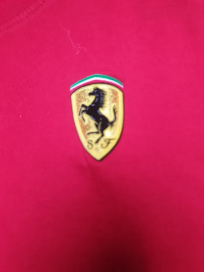 Ti shirt Ferrari - photo numéro 3