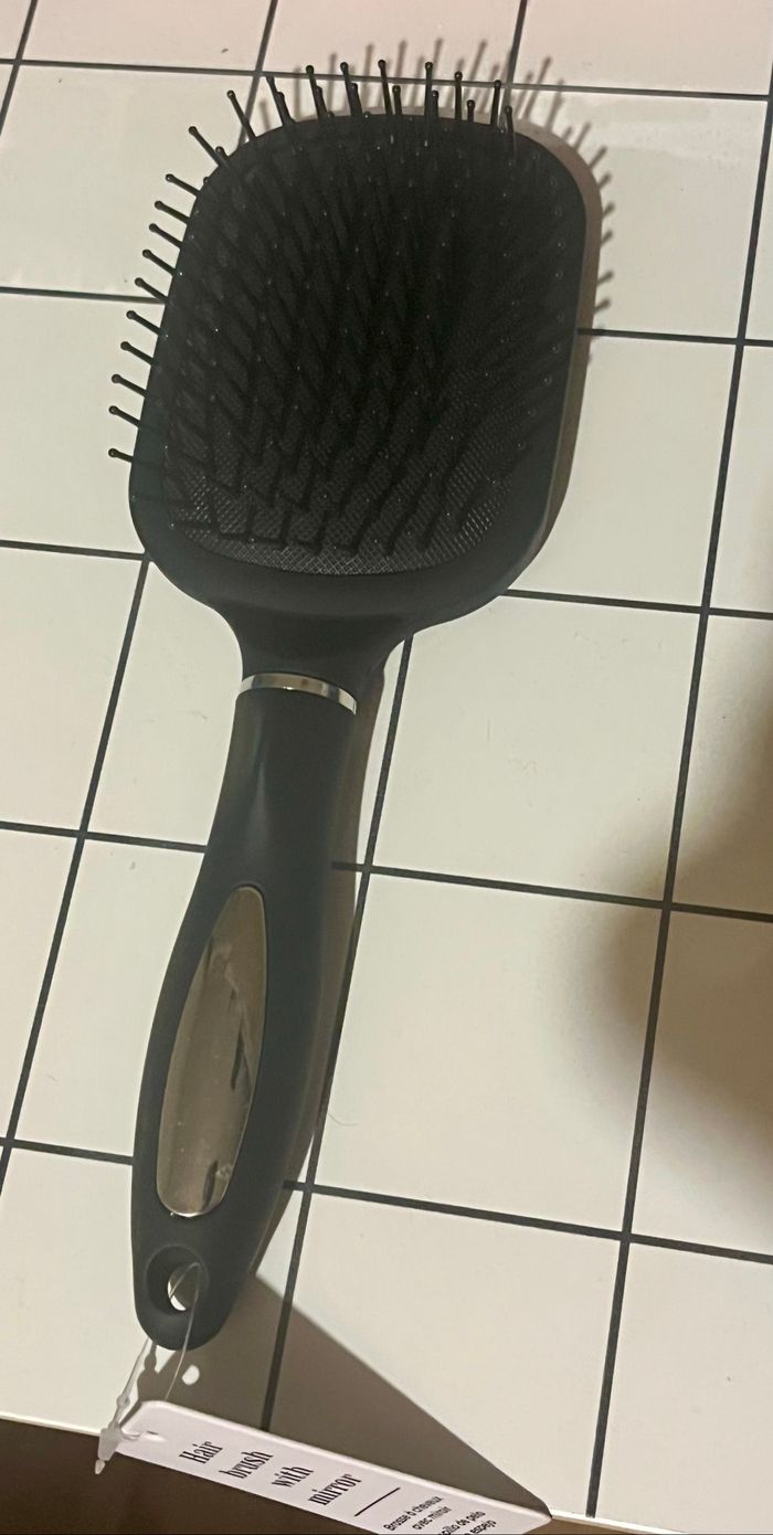 Brosse à cheveux avec miroirs - photo numéro 2