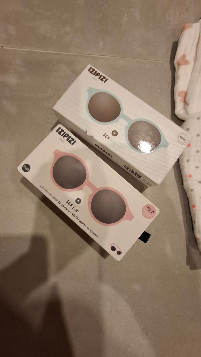 Lot vêtements et accessoires filles - photo numéro 2
