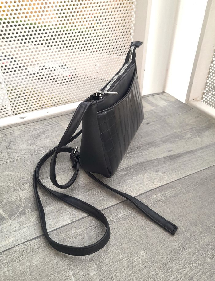 Sac bandoulière aspect croco - photo numéro 2
