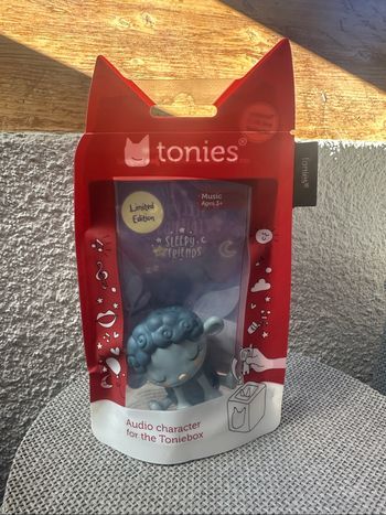 Tonie mouton noir