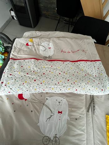Tour de lit / gigoteuse / couette 