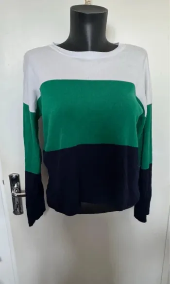 Pull femme stradivarius très bon état 36