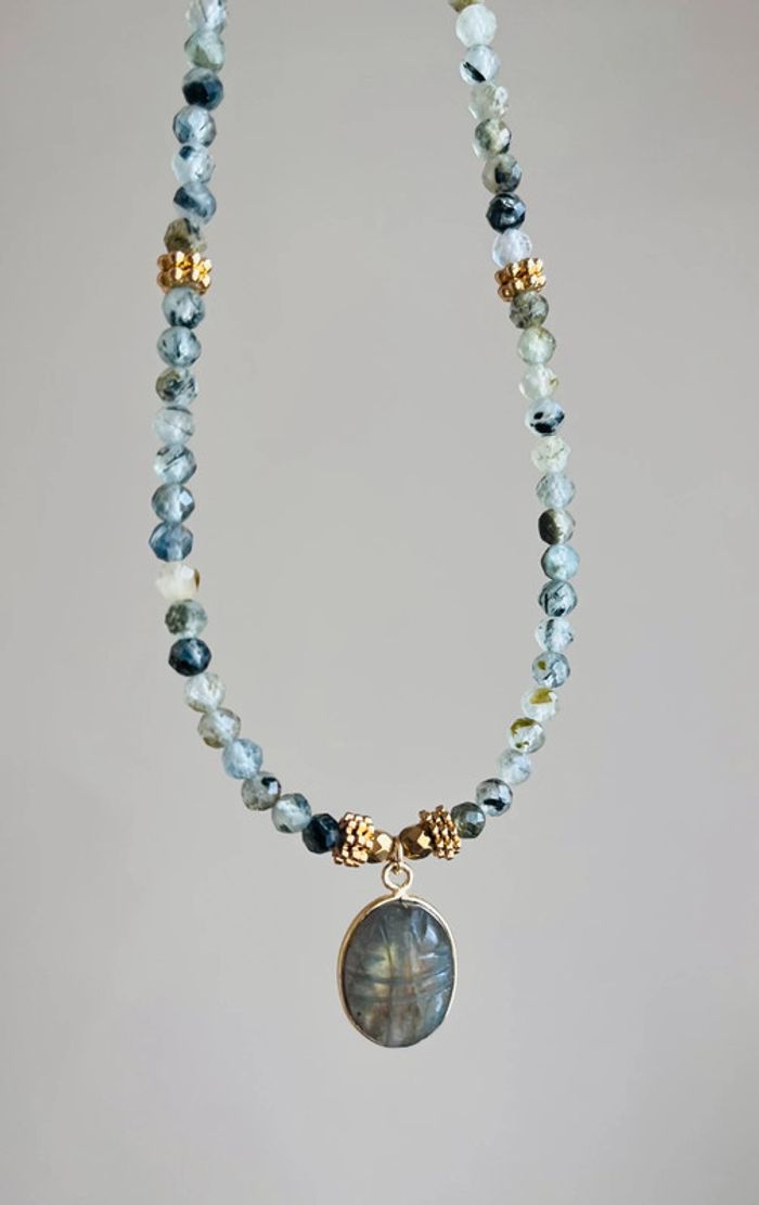 Collier talisman scarabée Labradorite et Préhnite - photo numéro 7