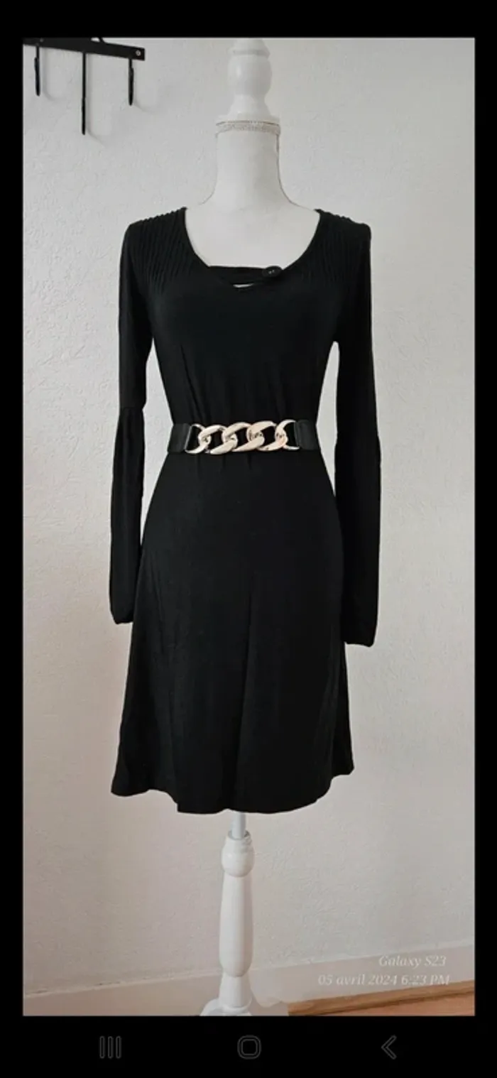Lot 5 robes pull taille 36 + 1 ceinture - photo numéro 9