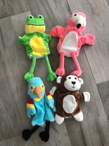Lot de 4 marionnettes maison du monde