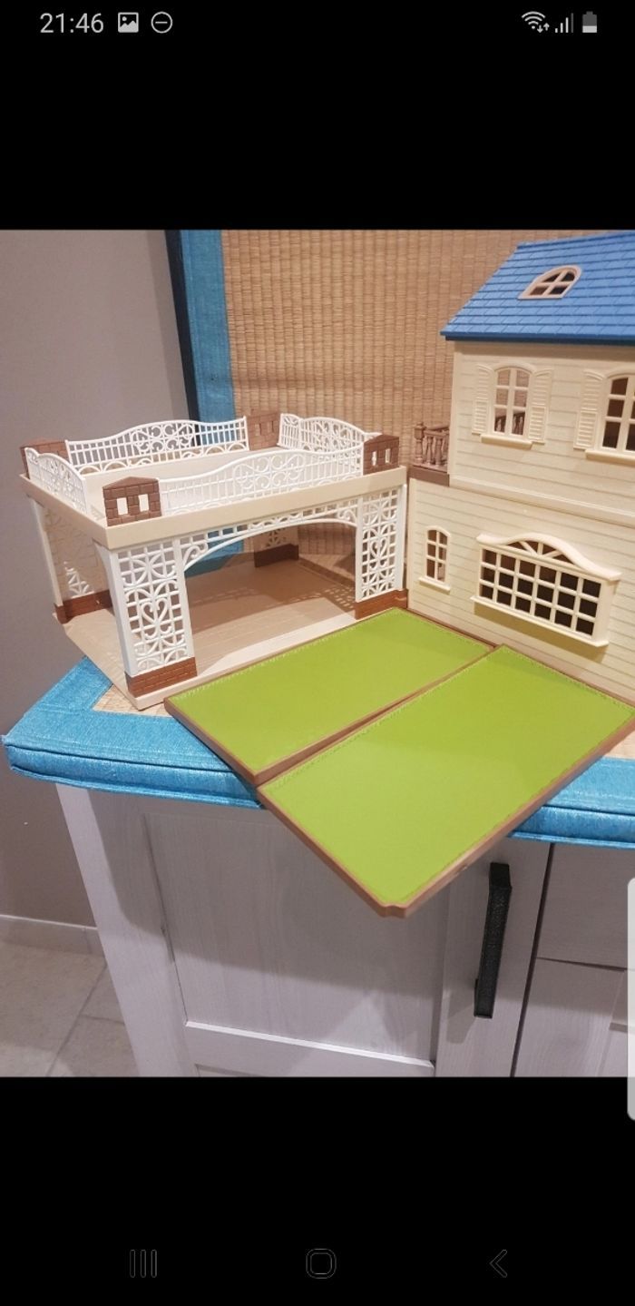 Grande maison et son abri voiture sylvanian families 5669 - photo numéro 5