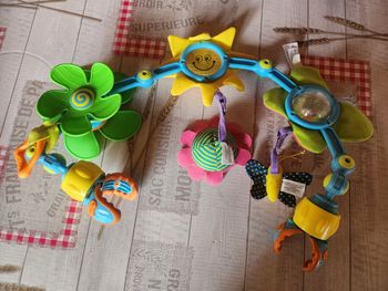 Arche tiny love pour poussette