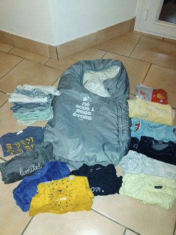 Lot vêtements mixte 1 mois