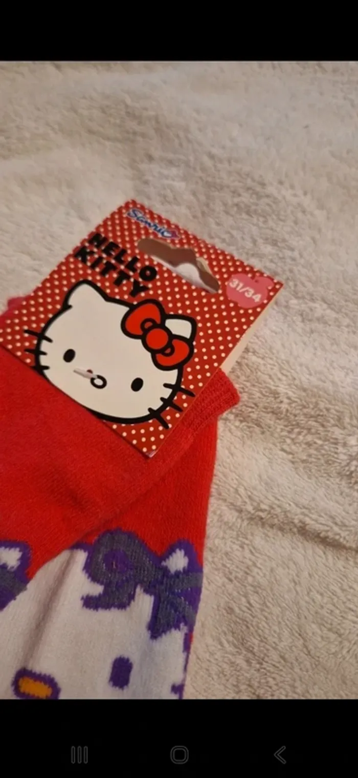chaussons chaussettes Hello Kitty - photo numéro 2