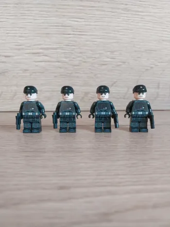 Figurines type lego 4 Impérial security officier stormtroopers star wars