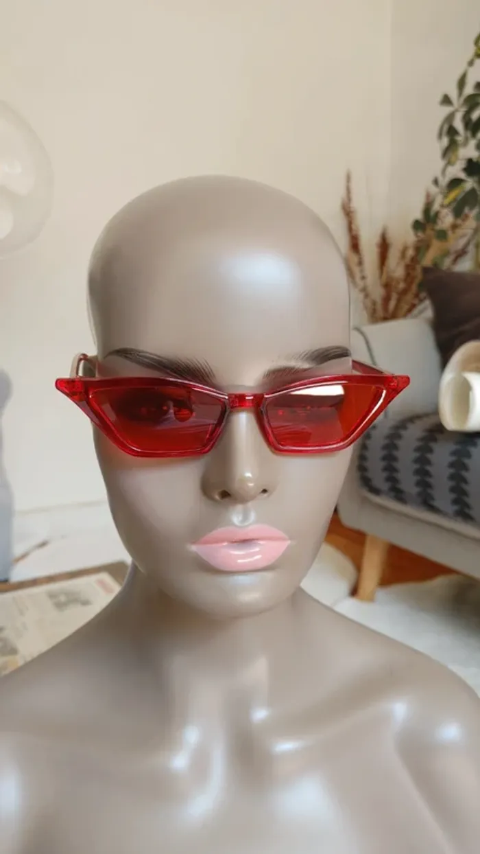 Lunettes rétro vintage style papillon rouge