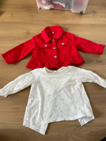 Veste et t shirt manches longues 6 mois