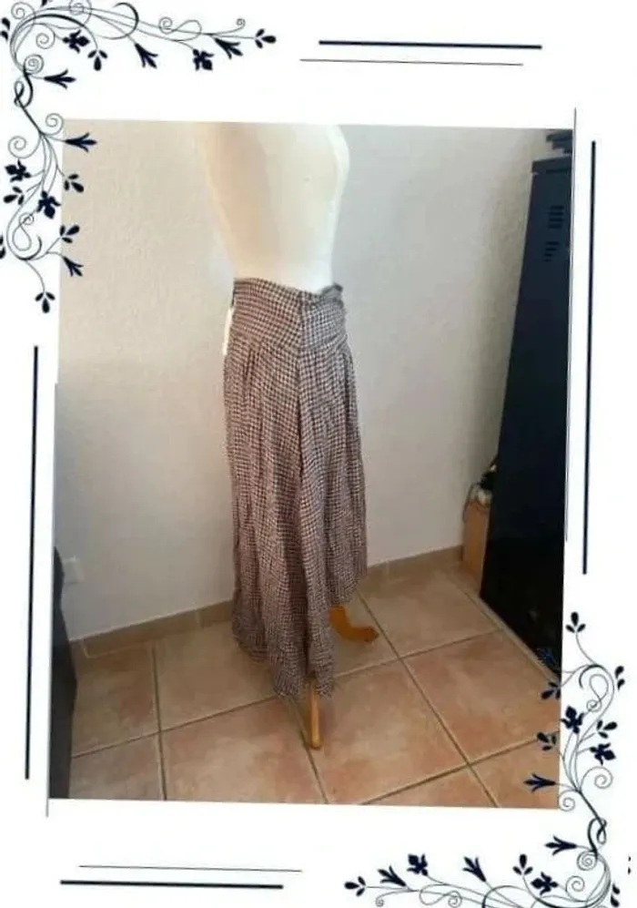 Jupe  pied  de poules  T40  neuf avec étiquette - photo numéro 6