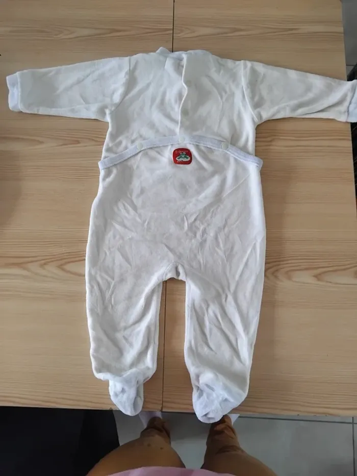 Pyjama 6mois 🔄 - photo numéro 3