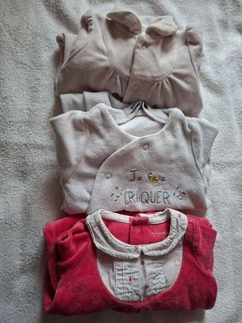 Lot de 4 pyjamas 1 mois