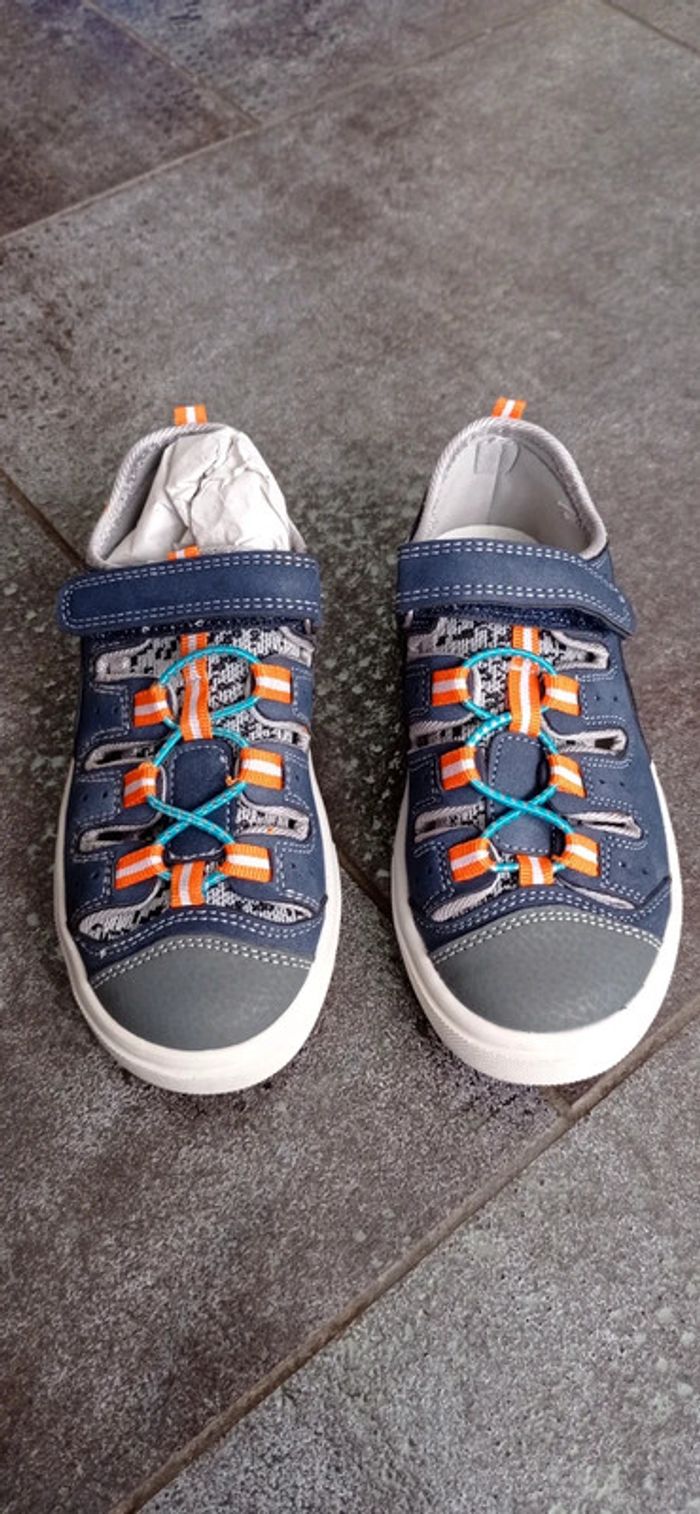 Chaussures garçon neuves marque Trotop