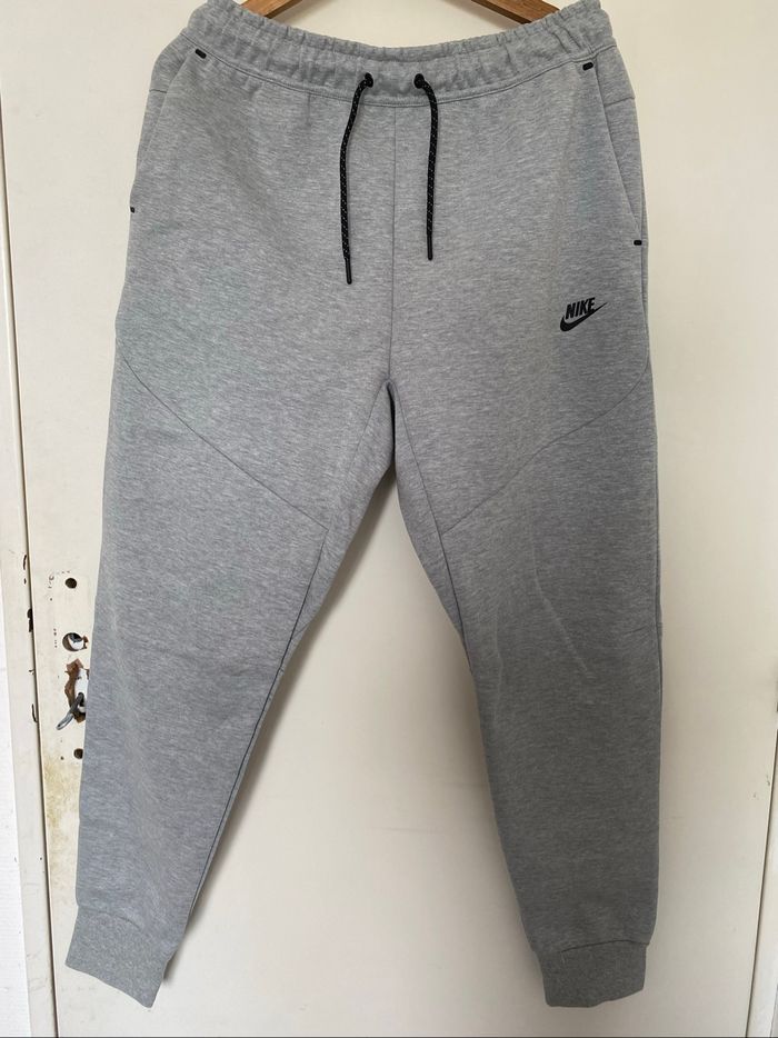 Pantalon Nike Tech