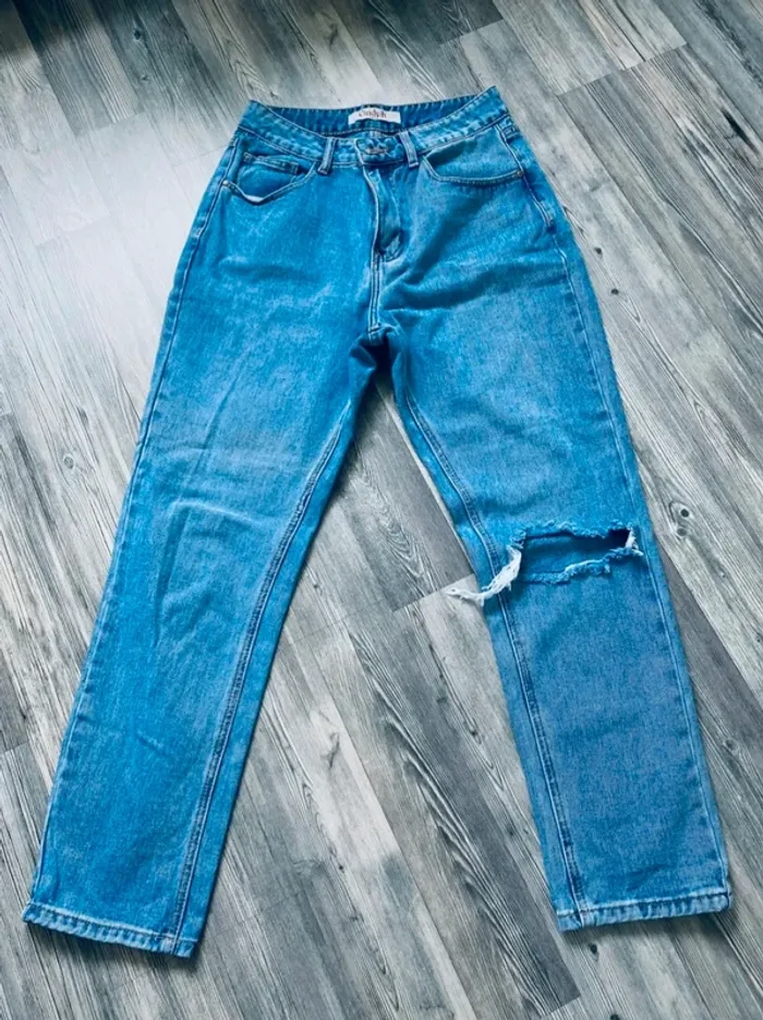 Jeans troué taille 36 Cindy H