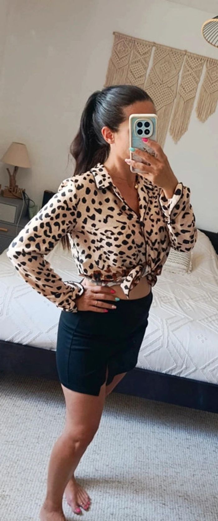 Chemisier style haut de pyjama satiné léopard Mango L - photo numéro 2