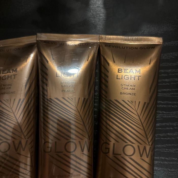 Revolution glow - photo numéro 2