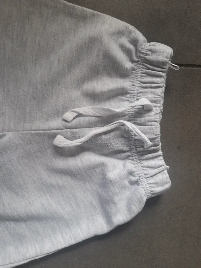 Joggings - photo numéro 2