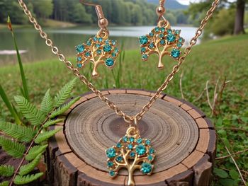 Parure Arbre de Vie Doré – Strass Bleus