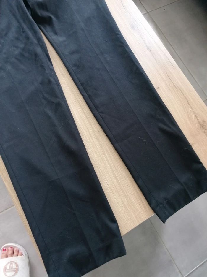 Pantalon à pince noir 👖Homme👖
BRICE
Taille 44 - photo numéro 5