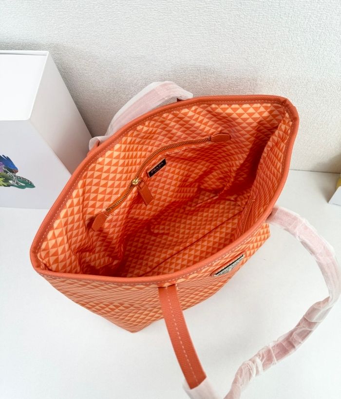 Prada  tote 80 - photo numéro 6