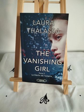 The vanishing girl tome 2 le déclin de l'empire Laura Thalassa