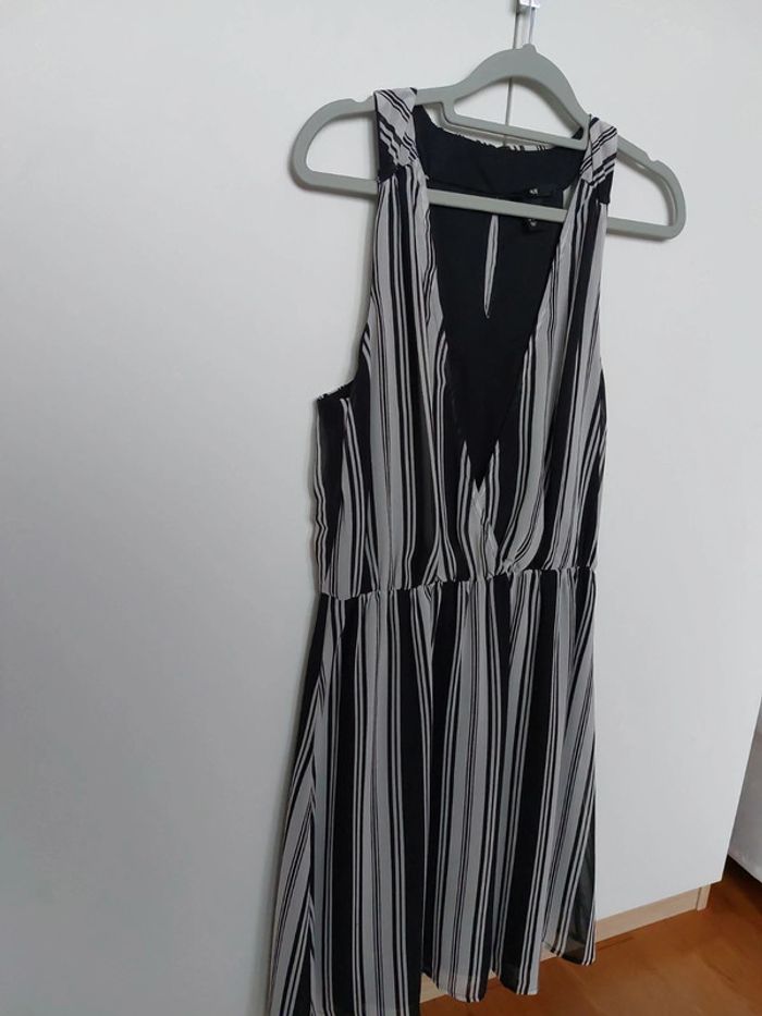 Robe rayée h et m - photo numéro 2