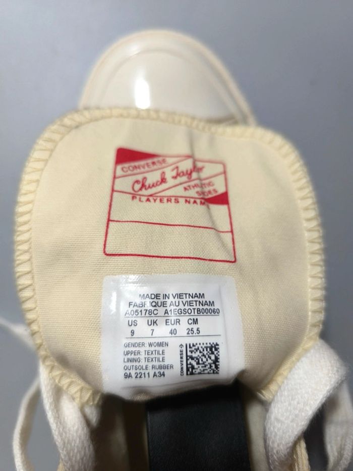 Baskets converse x Chuck Taylor jaune et blanche pointure 40 neuves sans boîte - photo numéro 8