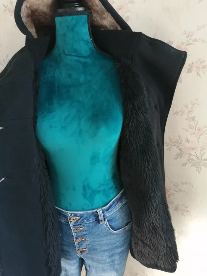 Manteau noir à capuche fourré avec poches et fermeture boutons / gémo / (XXL) - photo numéro 6